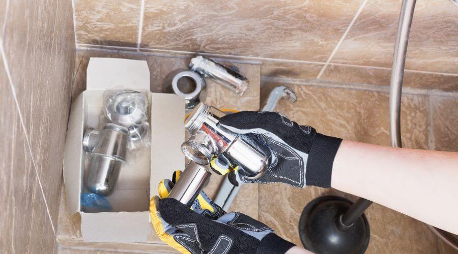 Expert Emergency Roof Repairs services in McBain, MI